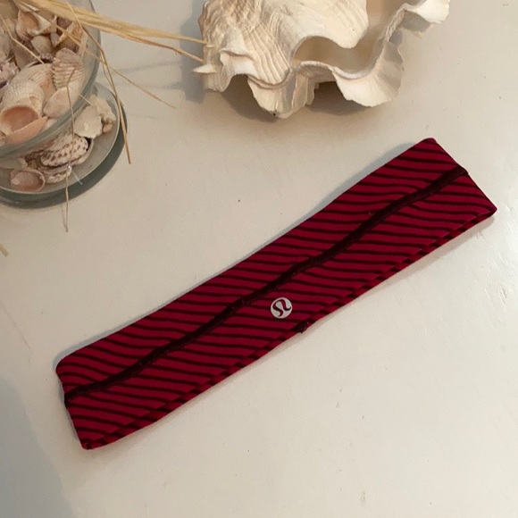 lululemon athletica Accessories - Lululemon headband - like NEW